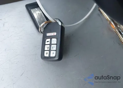 2021 Honda Odyssey Touring z USA, uszkodzony, nr VIN 5FNRL6H86MB011538